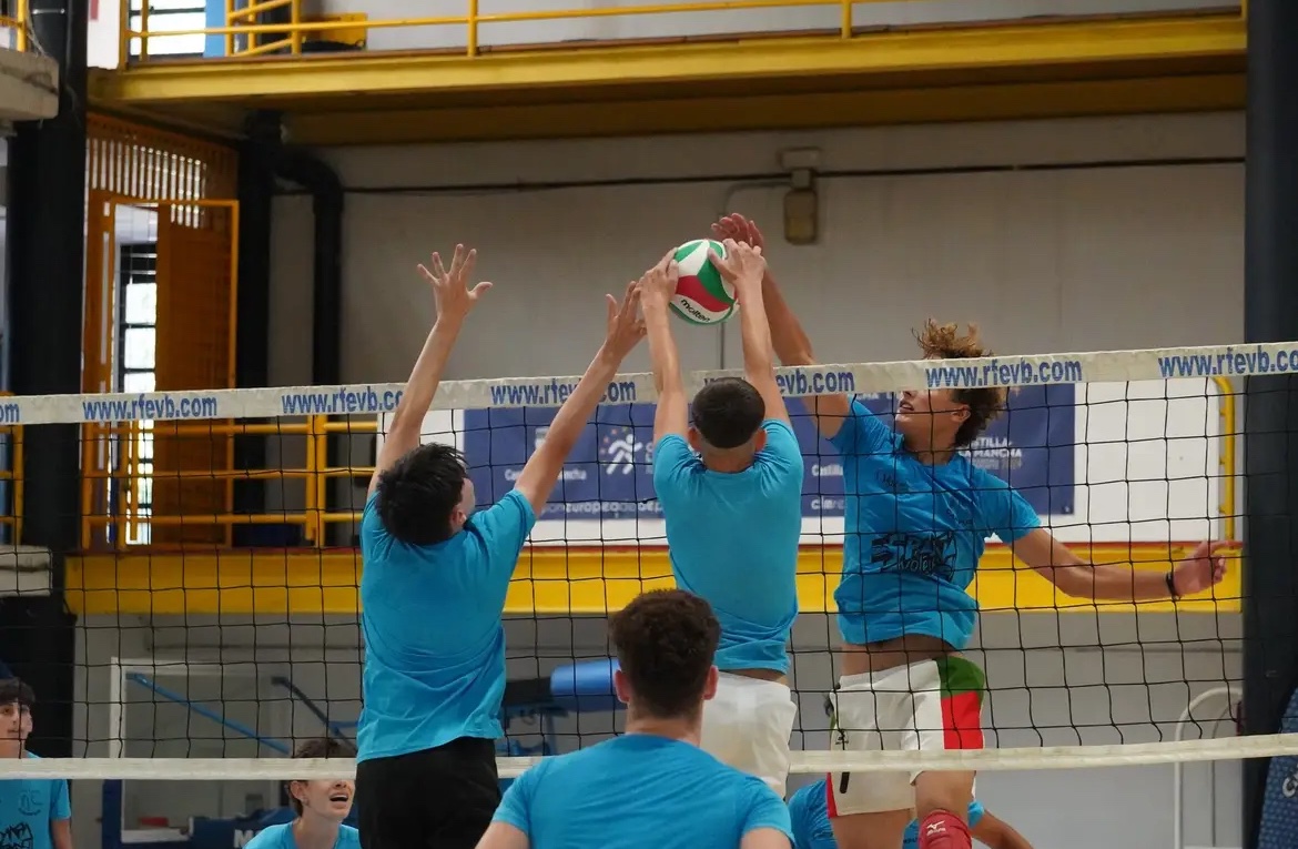 CampusRFEVB's tweet image. Buenos días de martes ☀️

Tras un tiempo de inactividad… estamos de vuelta con el CAMPUS DE ESPECIALIZACIÓN 2️⃣👏