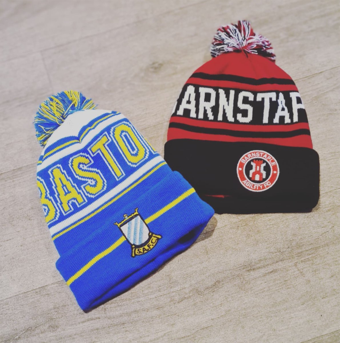goat_teamwear's tweet image. Style meets performance with MJM's custom pom beanies. Keep warm while repping your team's logo or name. Your unique style, your way. #CustomBeanies #GameChangers #MJMStyle