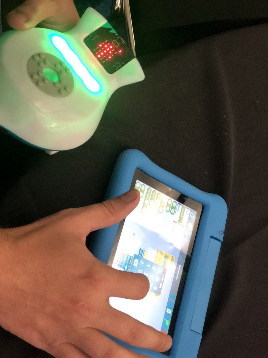 HoyasInEd's tweet photo. “Wait! We’ve got robots?” #TuesdayFeeling when my new IB Physics colleague encountered the @birdbraintech #Finchbots today. https://t.co/6pAgQpoeVv