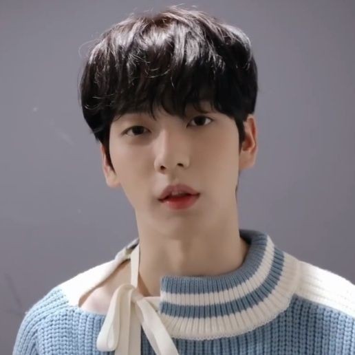 choibun512's tweet photo. I can contemplate him forever without getting bored dude https://t.co/RGiCpkthpf