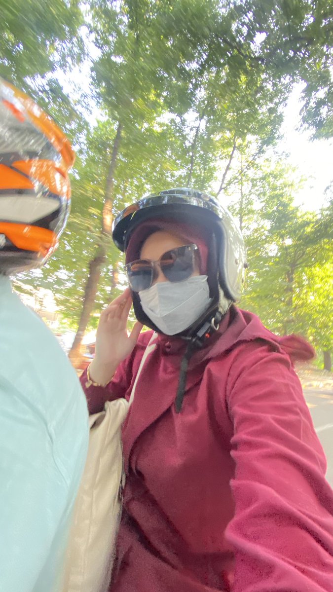 inisabil___'s tweet image. Hihi merasakan lagi berangkat pagi plus pake helm ..
