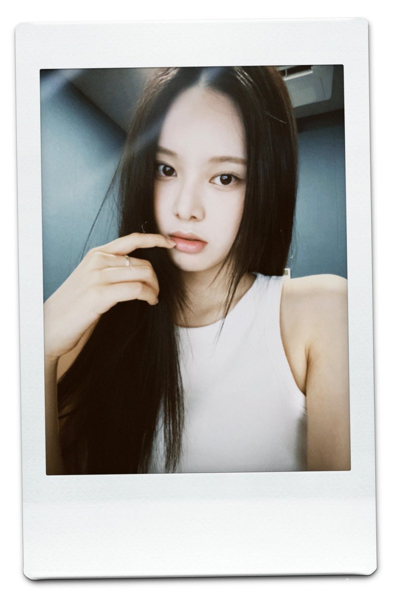 izna Global ✩ Not Just Pretty tweet media