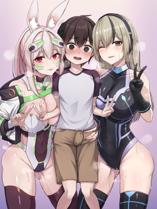 変身ヒロインショーのあと記念撮影をするラビットセレナとアイスフィアと少年です。

… 顔真っ赤な少年を熱中症と心配した二人はバックステージで休ませることに…☺️ 