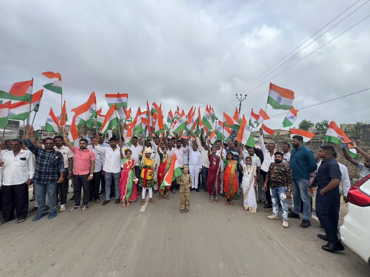 KPBhil1's tweet photo. જાફરાબાદ તાલુકા કક્ષાની ભવ્ય તિરંગા યાત્રા🇮🇳 
@hirabhaisolanki @ddoamreli @CollectorAmr @SdmRajula @BJP4Amreli #HarGharTiranga #IndependenceDay2024 https://t.co/N7xcyZrewf