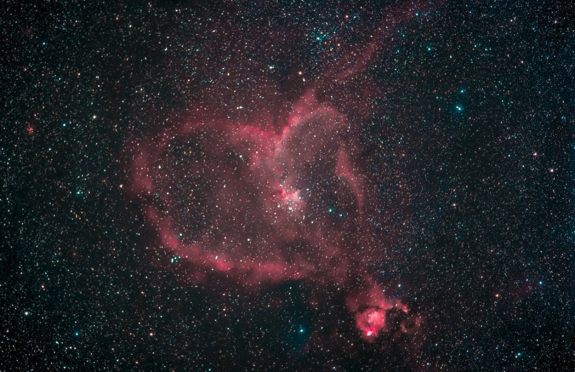 astropics's tweet photo. Interstellar gas and dust clouds https://t.co/lR9A3QQ1R4