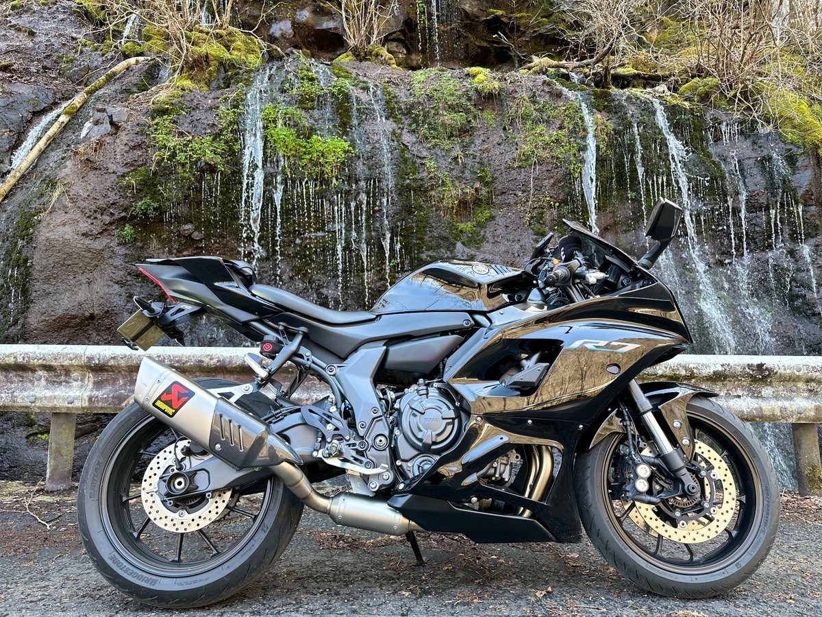 ILx1213's tweet photo. 性別: 男
年齢:27
住み:神奈川県　川崎
好き:バイク　家入レオ　ジャグラー
バイク:yzf-R7

誕生日迎えたので更新しました！
フォローとお誘いお待ちしてまーす！

 #バイク
 #バイク乗りとして自己紹介 
 #バイク好きな人と繋がりたい 
#yzfr7 #家入レオ https://t.co/E4SXDhQiyh