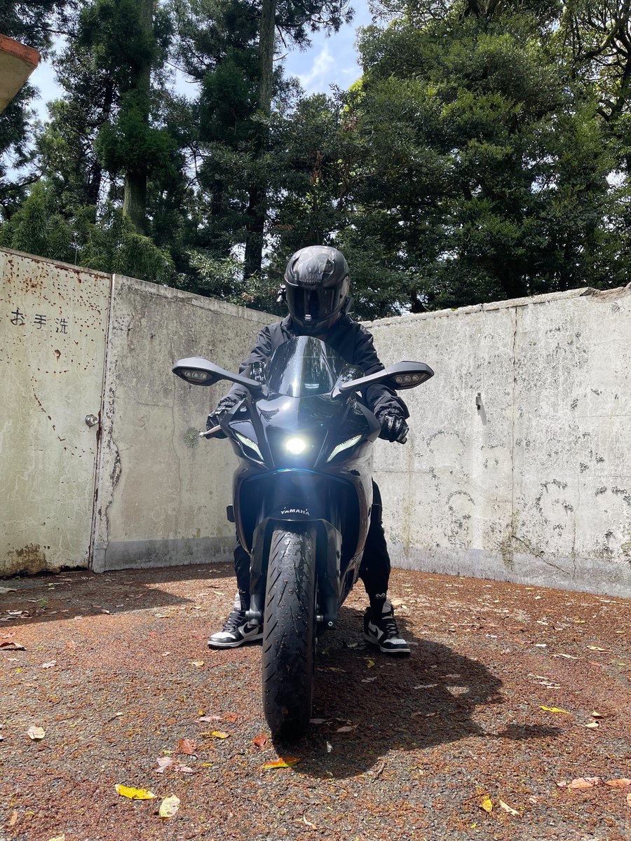 ILx1213's tweet photo. 性別: 男
年齢:27
住み:神奈川県　川崎
好き:バイク　家入レオ　ジャグラー
バイク:yzf-R7

誕生日迎えたので更新しました！
フォローとお誘いお待ちしてまーす！

 #バイク
 #バイク乗りとして自己紹介 
 #バイク好きな人と繋がりたい 
#yzfr7 #家入レオ https://t.co/E4SXDhQiyh