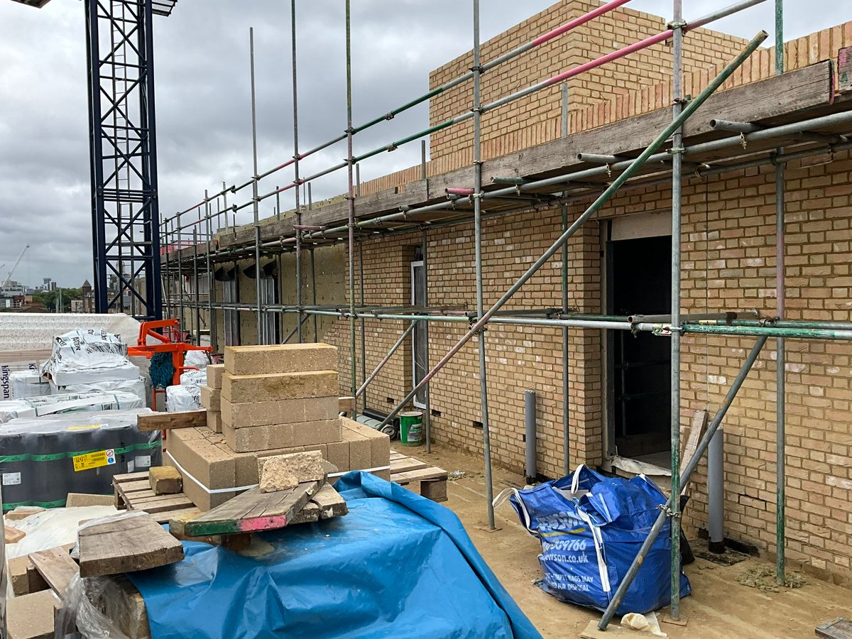 🚧 Sneak Peek at Limehouse Construction 🚧

We're thrilled to give you a first look at our upcoming London location in Limehouse, which is currently under construction! 

Progress is in full swing, and we can't wait to see it all come together. 🔨

#Limehouse #ServicedApartments
