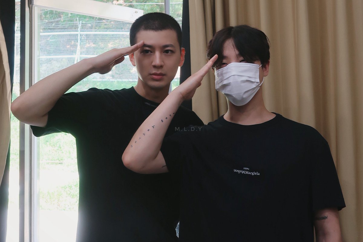 240813 // 윤환 💙 

ALWAYS HERE FOR YUNHYEONG  
#윤형이돌아올때까지콜이야  
<a href="/SONG_LOVE_JP/">SONG JAPAN OFFICIAL</a> <a href="/sssong6823/">송윤형</a> 
#iKON #아이콘  #송윤형 #SONG #YUNHYEONG