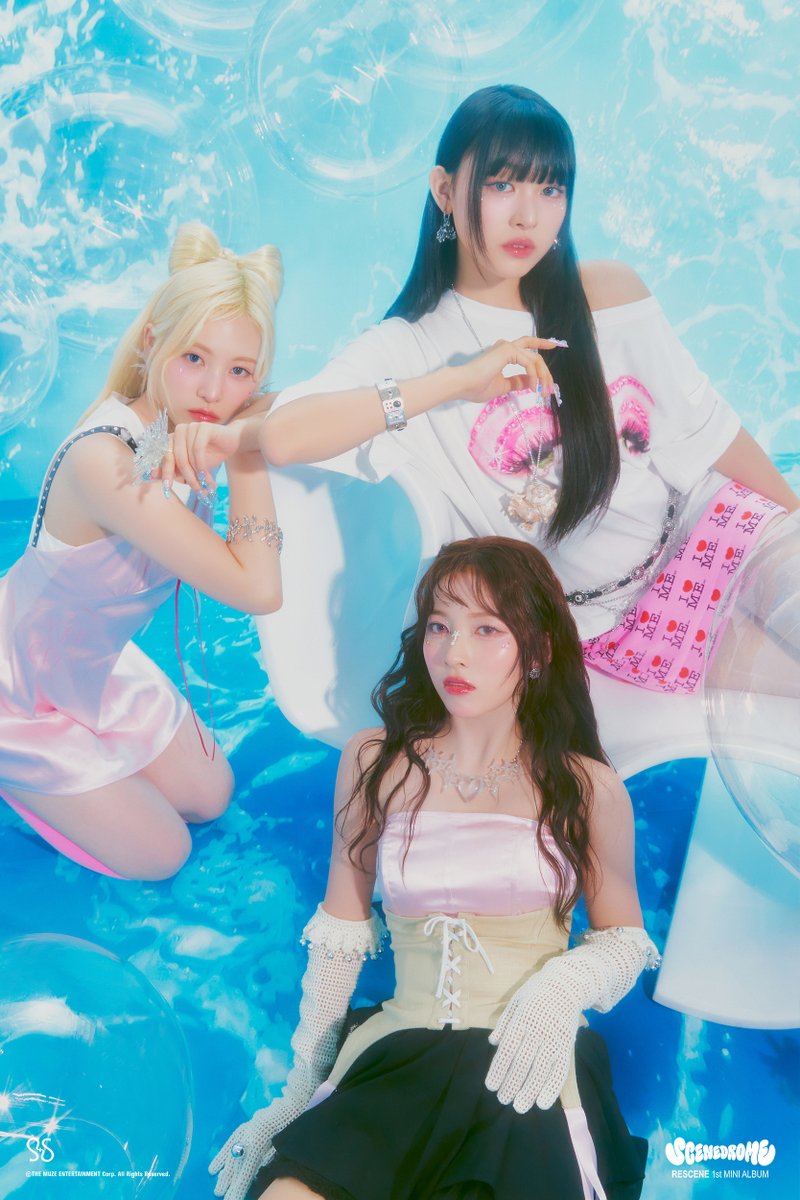 RESCENEofficial's tweet photo. RESCENE 1st Mini Album [SCENEDROME]

𝐂𝐎𝐍𝐂𝐄𝐏𝐓 𝐏𝐇𝐎𝐓𝐎 𝟏 💎
#𝐋𝐈𝐕 #리브
#𝐌𝐈𝐍𝐀𝐌𝐈 #미나미
#𝐌𝐀𝐘 #메이

2024. 08. 27 6PM (KST)

#RESCENE #리센느 #リセンヌ
#SCENEDROME
#LOVEATTACK #Pinball
#RESCENE_COMEBACK_0827 https://t.co/YKQLc7eceP