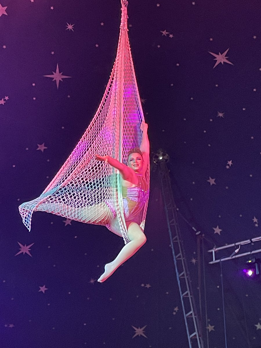 Had such a fun time yesterday at the circus. Thanks to @Johnlawsoncircus and <a href="/Webbsgc/">Webbs Garden Centres</a> for putting on a great show!