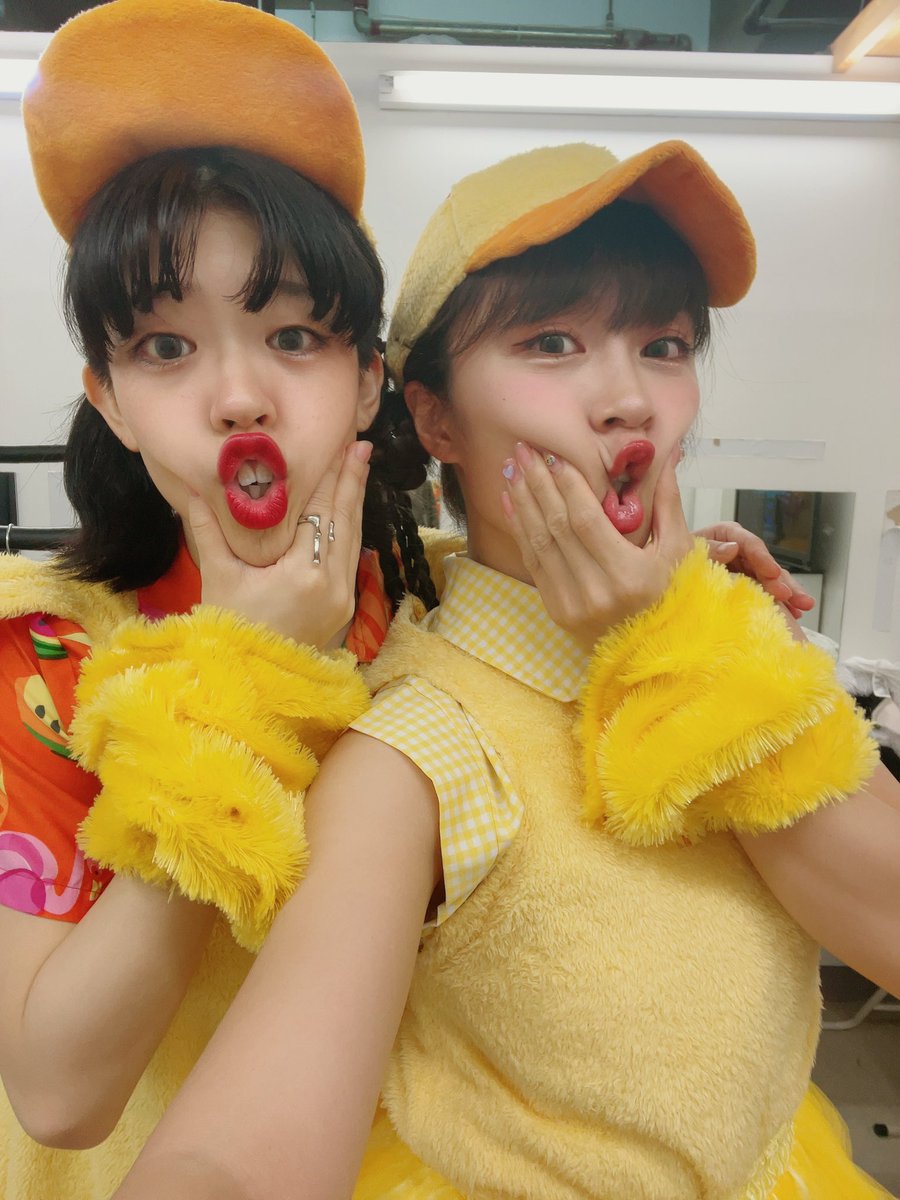 #アゲnight
夏ver初日ー☀️❤️‍🔥今月はもう出演できないのでまたでれたらいーなー⤴︎⤴︎⤴︎
お昼からアゲアゲnightで一日充実だー！
パパ（🐓🐔）探し沢山いて失敗！！