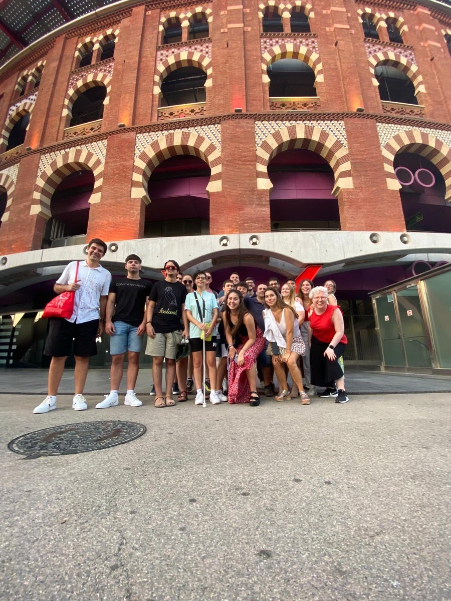 jupbcn's tweet photo. Divendres a la tarda, per passar una bona estona i refugiar-nos de la calor, vam fer el nostre “TARDEO” particular 🍹🥳🎉🪅més sessió de CINE 🎥 i sopar a l’estil de la “bella Italia” 🇮🇹🍝🍕MAMMMA MIAAA!!!

Desitgem que disfruteu del que queda d’estiu i ens veiem ben aviat!! https://t.co/SHNYt04va4