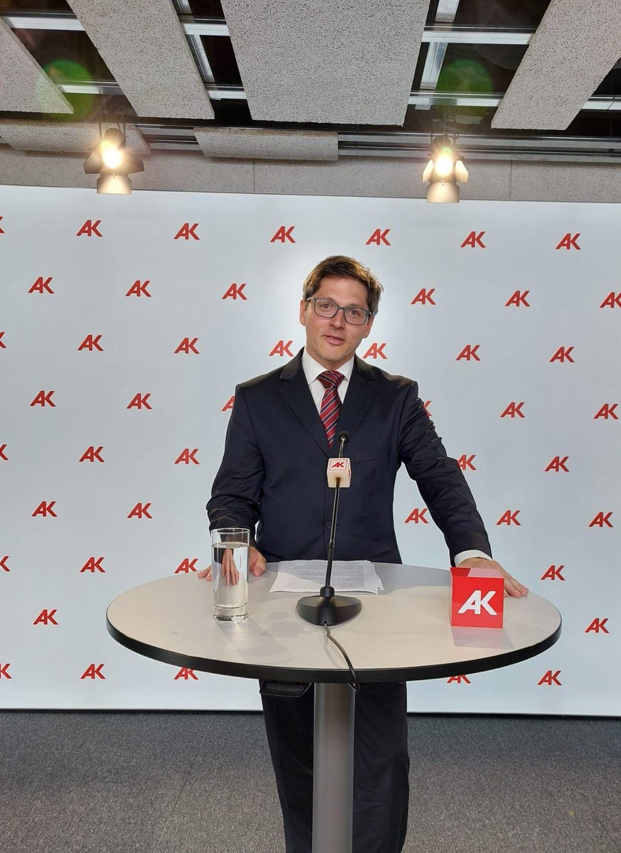 ludwig_dvorak's tweet photo. Gute Löhne, gesicherter Sozialstaat, fairer Wettbewerb? Geht ganz einfach: Die Regierung muss endlich Lohn- und Sozialdumping stoppen. Gemeinsam mit @EbnerAndrea habe ich heute nach 8 Monaten eine erste Bilanz der Stabstelle Betrugsbekämpfung der @Arbeiterkammer gezogen. 1🧵 https://t.co/ZIfyC0JTGc