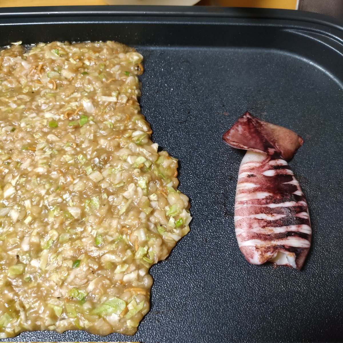 acya_darts's tweet photo. 夕飯はもんじゃとイカ焼き https://t.co/8DFGVTSF3P