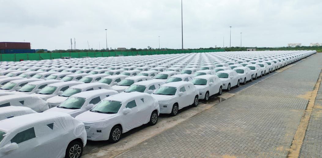 PiyushGoyal's tweet photo. समय बदल रहा है !

A truly proud moment as a consignment of over 1600 'Made In India' SUVs from @Maruti_Corp is exported for the first time to Japan.

Modi Government has implemented several policies to boost Indian manufacturing industry over the last decade. 

With an emphasis on producing world-class quality products locally, it has helped ‘Brand India’ become a name to reckon with globally.