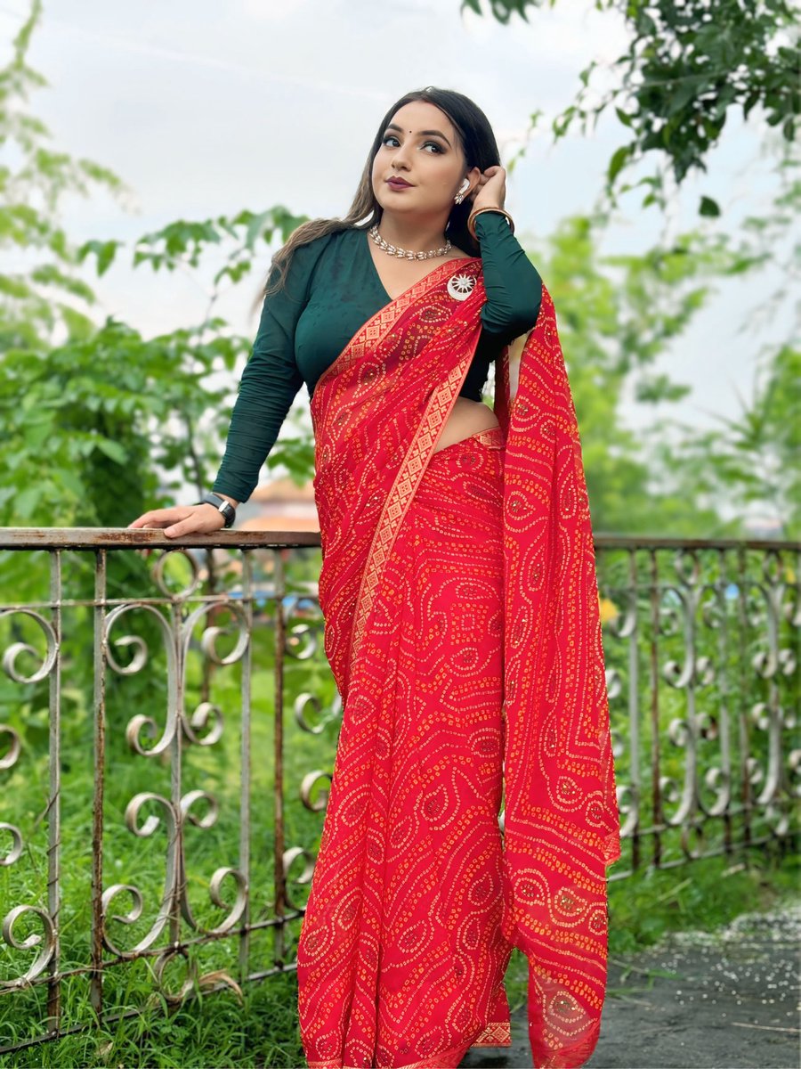 अचेल माया मात्रै हैन 
यादहरु पनि एकतर्फी भएका छन । 💜