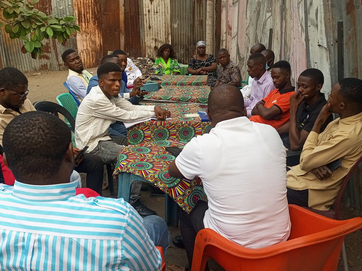 Toujours au service du peuple
Ensemble c'est possible.