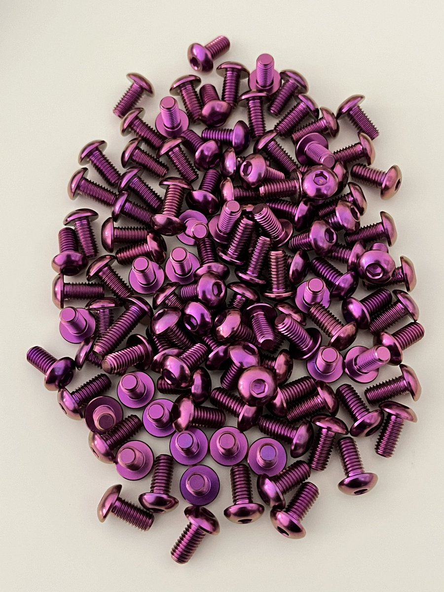 ti_bolts's tweet image. Semi-circular head M5×10mm titanium alloy bolt, titanium alloy bolt manufacturer, titanium alloy bolt wholesale, titanium alloy bolt professional customization
Applied to: motorcycle modification, bicycles, automobiles, aircraft, chemical and industrial fields
#titaniumbolts