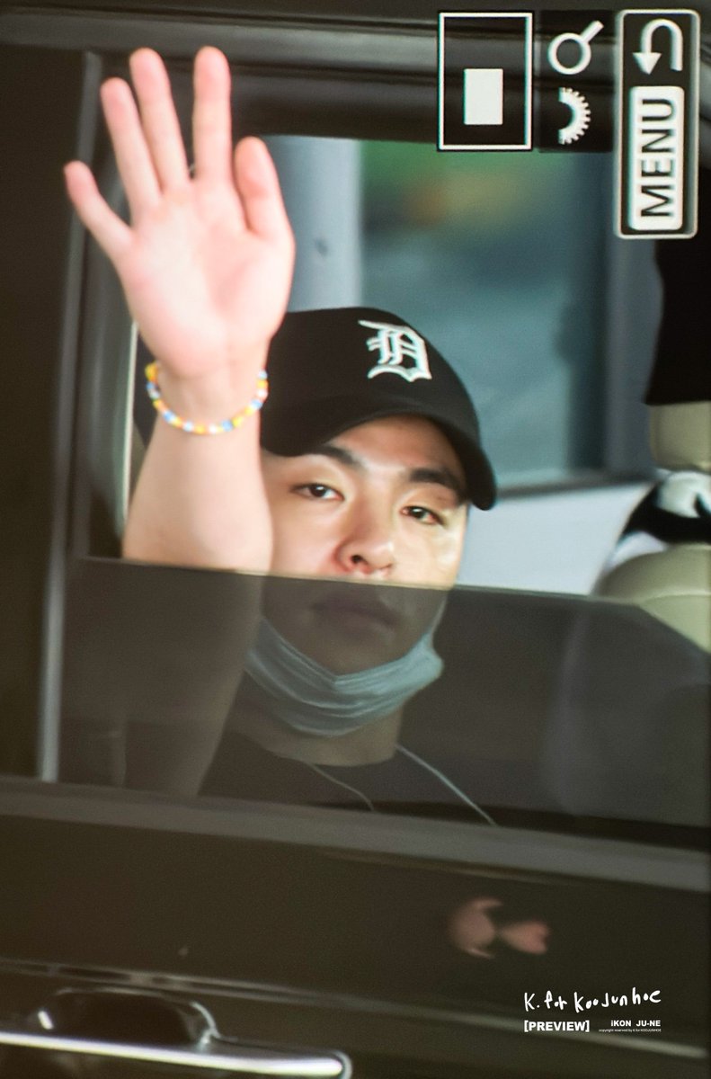 240813 GMP #준회

ㅠㅠ . . .

#JUNHOE #구준회 #ジュネ
#iKON #아이콘 @JUNE_GOZARU_JP