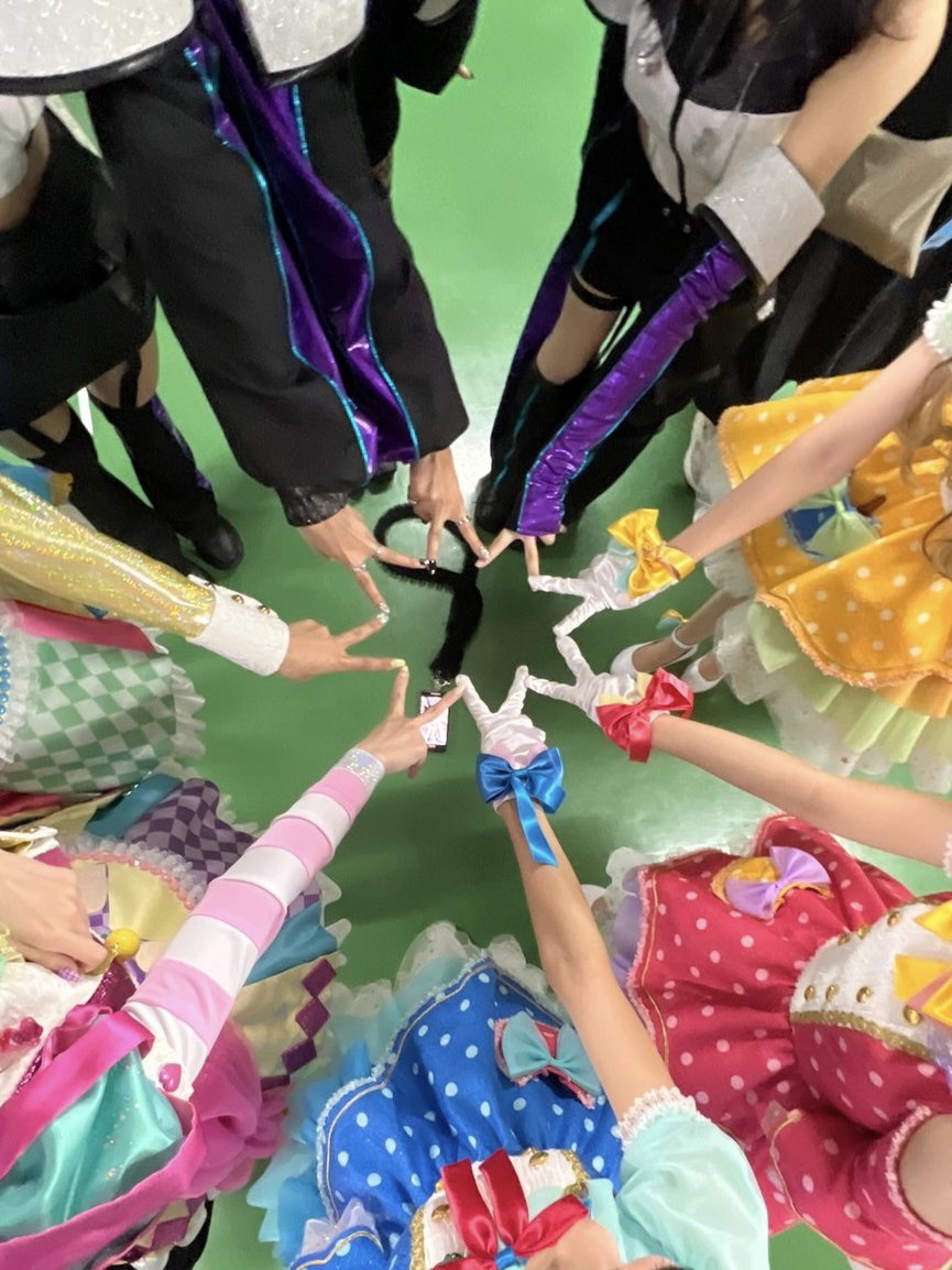 IchikaTachibana's tweet photo. 週末のライブに向けて
これをロック画面に🌈

気に入ってるがんばれそう✨

私はこれの背景を透過して、好きな背景に重ねるなどと色々して、いい感じにしておいた🥳

#ナナシス
#t7s https://t.co/qfD6xFCmxl