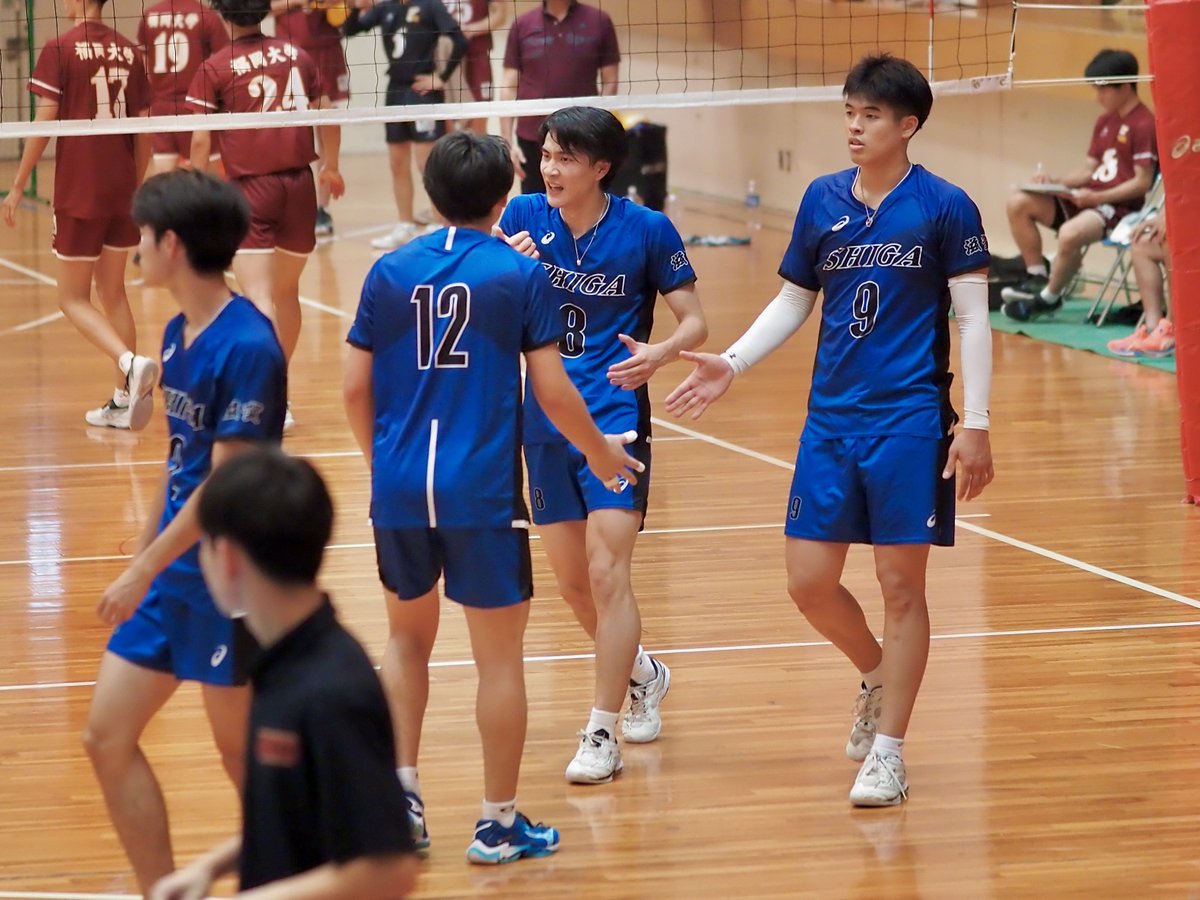 20kei02's tweet photo. 初の近大合宿に行ってきました
噂の灼熱体育館も経験してみないとわからないしね😂
愛知学院vs近畿大学
滋賀国体vs福岡大学
の2試合を見た!暑さも相まってエネルギーが溢れててめっちゃ元気貰えました♪
#KDUSummerCup
#近大合宿 https://t.co/ymDHg6YY9M