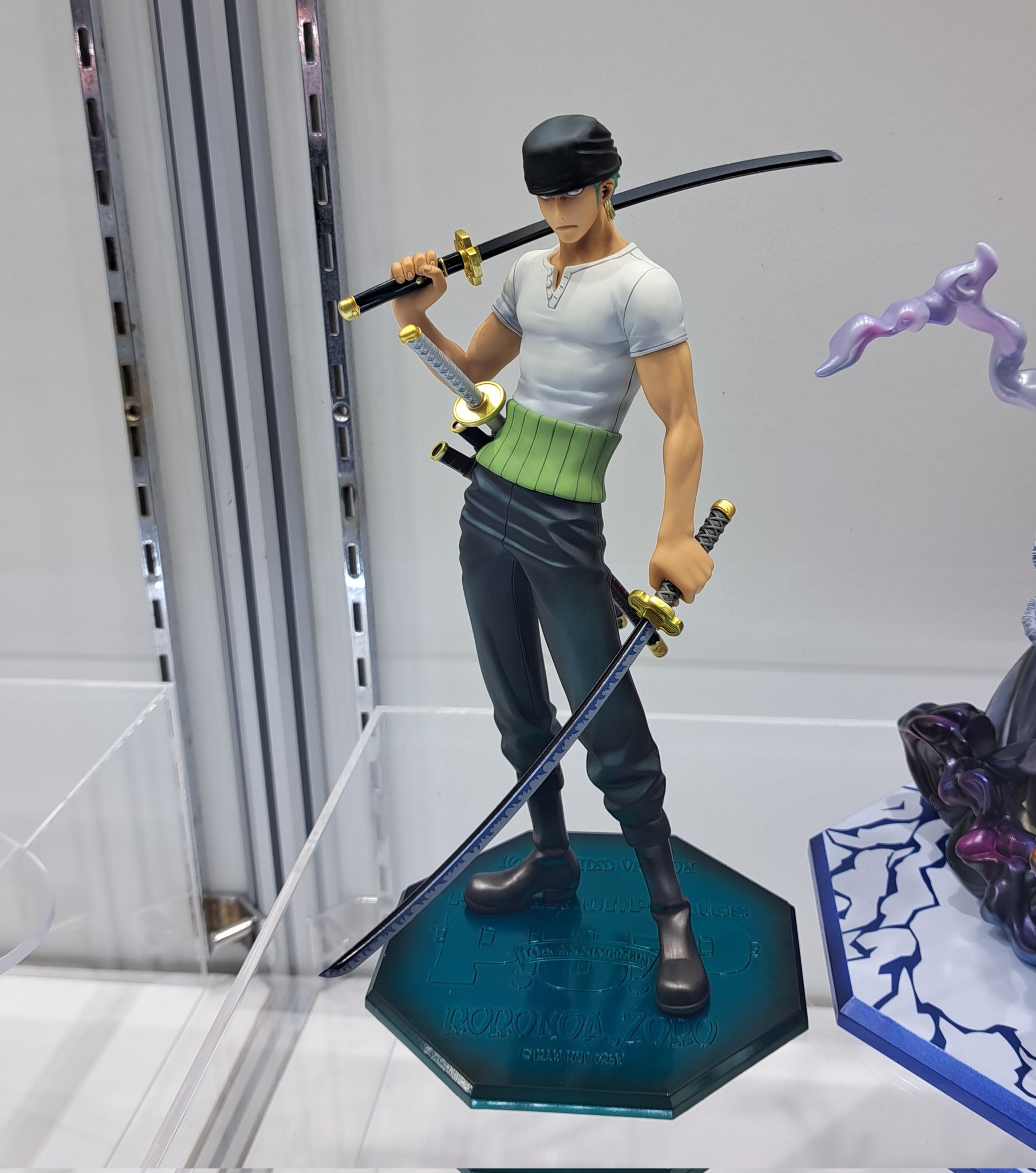 POPワンピース ロロノア・ゾロ10th LIMITED Ver. 限定復刻版 メガハウス、「ONE PIECE」の「10th LIMITED Ver.」に登場した