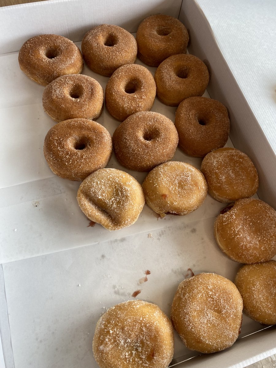 ✨ Last week, we had a great session on mindfulness! We enjoyed donuts 🍩 while exploring the importance of mindfulness, building resilience, and discussing How Full is Your Bucket? 🌟 #Mindfulness #Resilience #Wellbeing #LiveBV #Bazaarvoice #BazaarvoiceBelfast