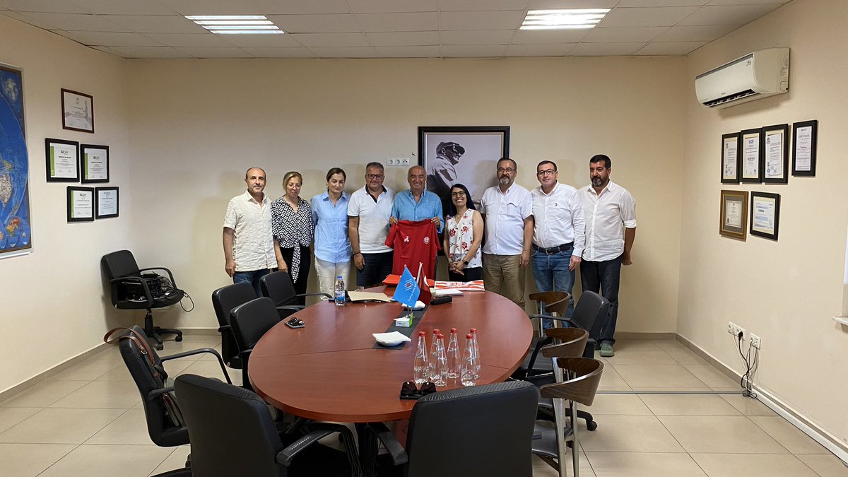 OrhanCakmur's tweet photo. Antalya Ticaret ve Sanayi Odası’nda uzun yıllar birlikte mesai yaptığımız arkadaşlarımızla #ATSO önceki dönem Yönetim Kurulu Başkanlarımızdan Kemal Özgen’in konuğu olduk. Başkanımıza nazik evsahipliği ve keyifli sohbeti için teşekkür ediyor, başarılar diliyoruz. https://t.co/jeFZNjKEBN