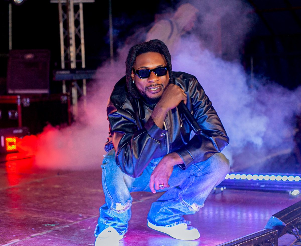 Performing FARAWAY for the first time on stage 🚀