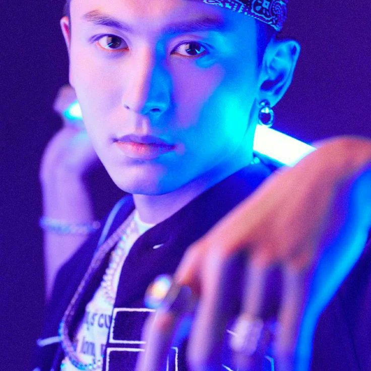 TadejaBXY's tweet image. 13|8|21 - 13|8|24 #backstabbing #viciouscompetition #cpop #remembertheday 813 most hideous day that took place in any entertainment industry 🔪 3y passed by &amp;amp; vicious competition got away for things they did &amp;amp; so did their fans who disguised as #HaiZhe 😪 813 was organized event