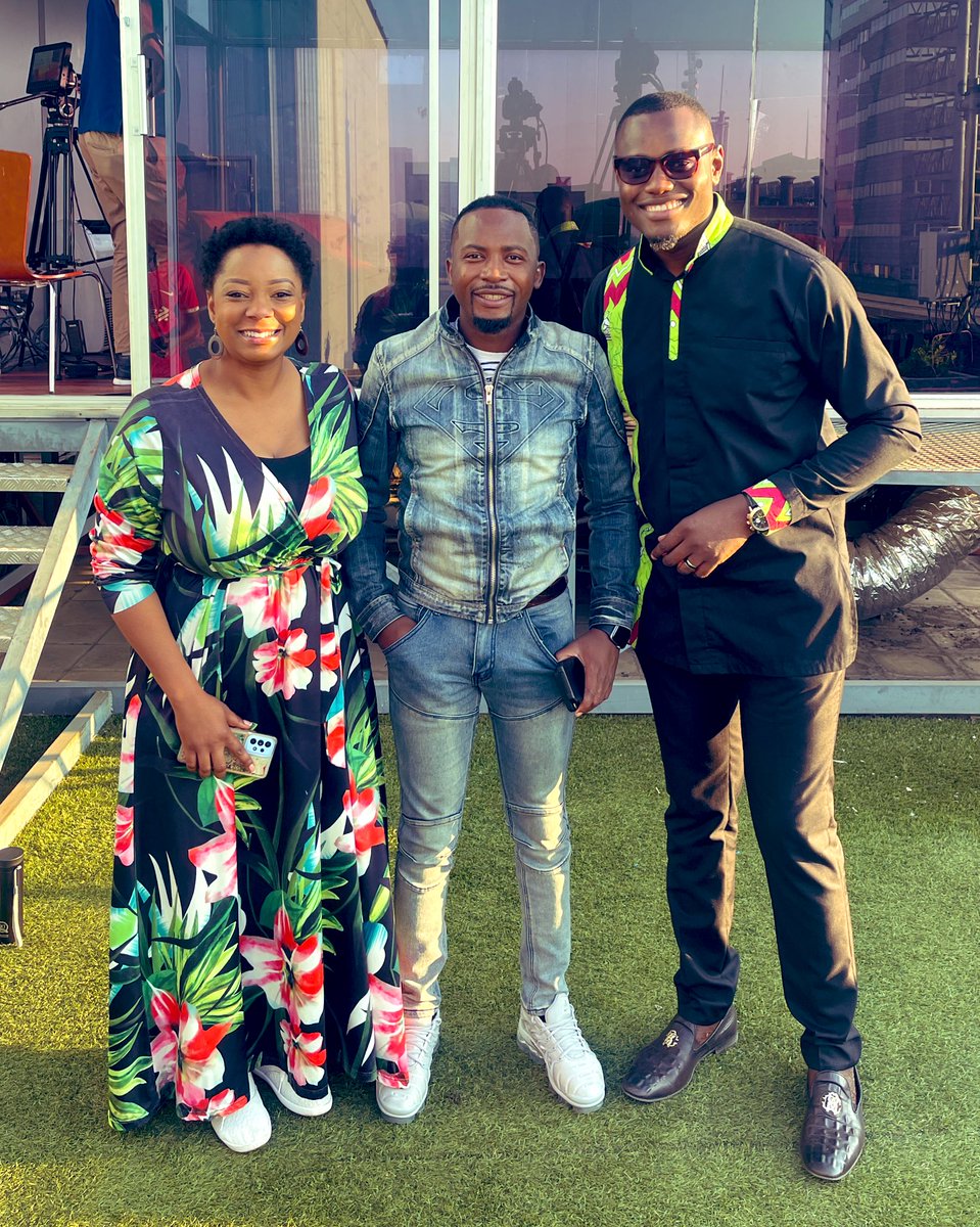 chiefkoti's tweet image. #WhileAtWork I had an incredible time hanging out with one of Zimbabwe’s finest artists, @mathiasmhere! His new gospel project, #AkatiAnesu, is absolutely banging and is sure to touch many hearts. 

Mathias has been a beacon of hope and inspiration through his music, uplifting…