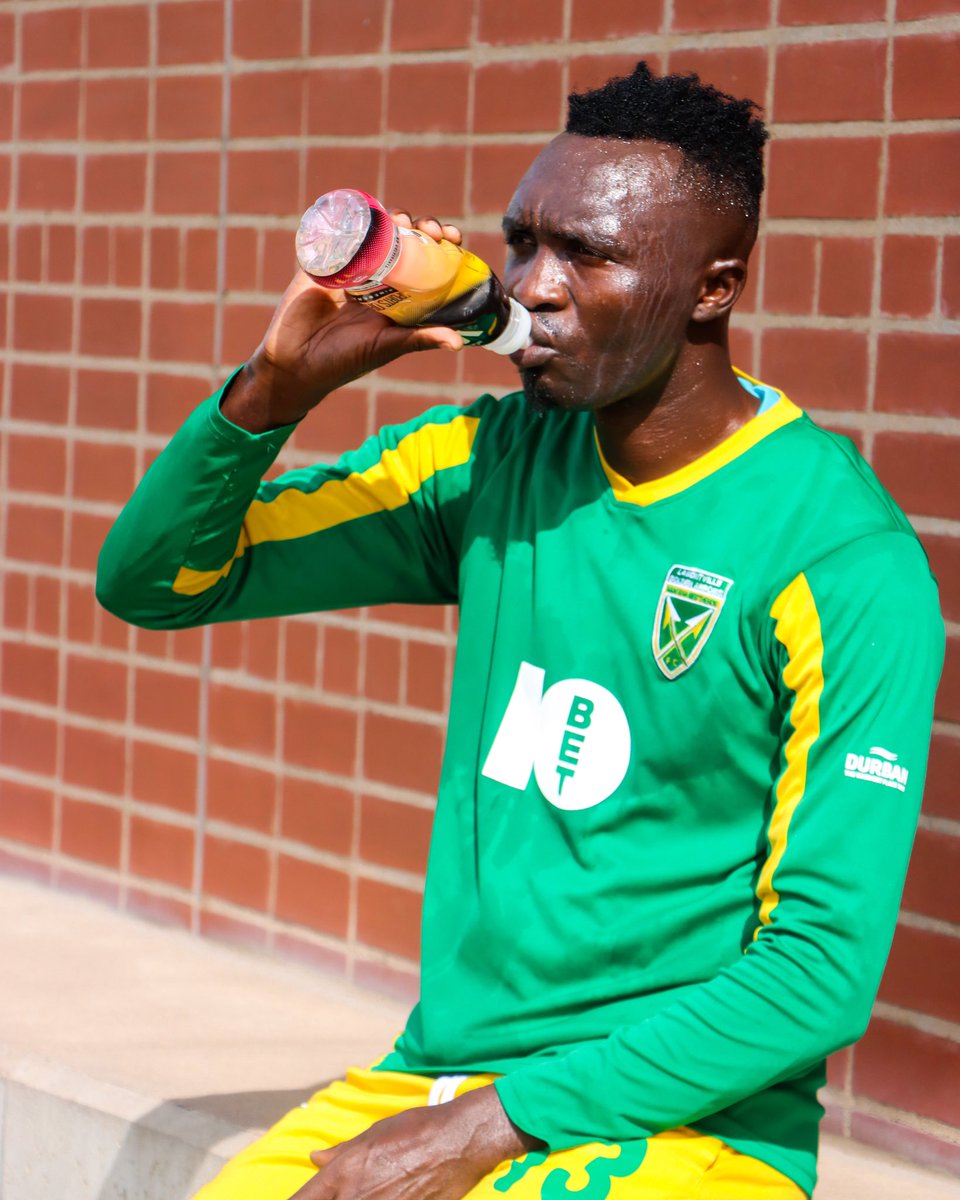 Lamontville Golden Arrows FC (@goldenarrowsfc1) on Twitter photo <a href="/aQuelleViV/">aQuellé ViV</a> ,the perfect remedy for a thirsty soul.💚💛
#sthendeway #10betgoldenarrows #greenandgold <a href="/aQuelleViV/">aQuellé ViV</a> ,the perfect remedy for a thirsty soul.💚💛
#sthendeway #10betgoldenarrows #greenandgold