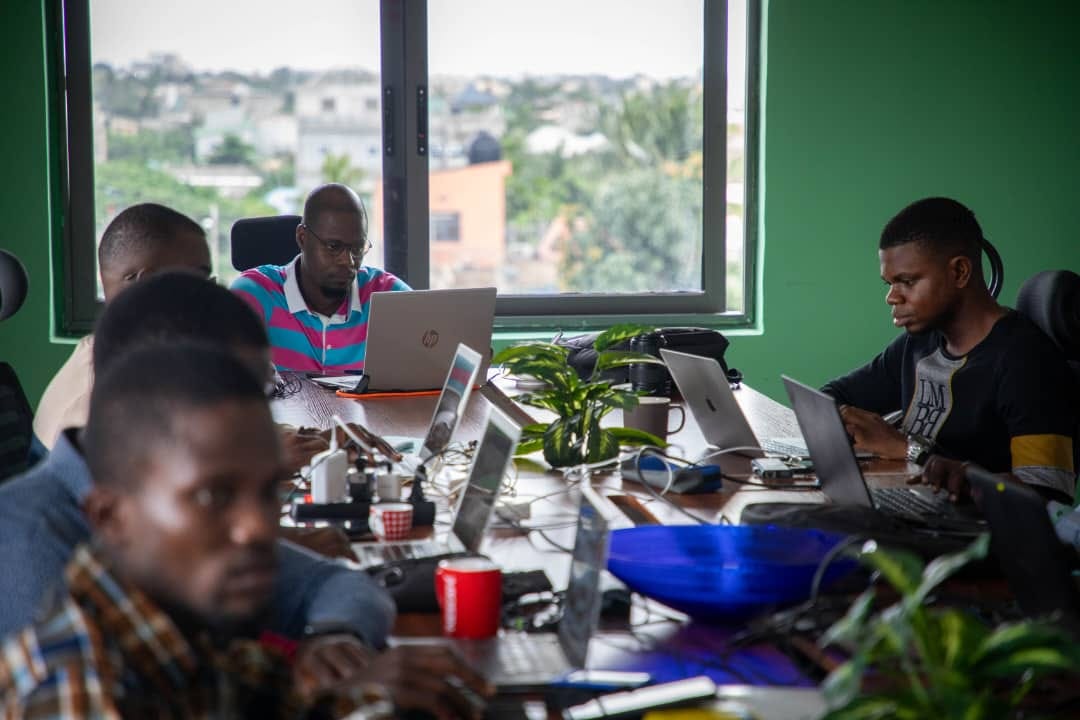 Africheck_'s tweet photo. 📷 Formation en Fact-Checking à Lomé
Du 5 au 10 août 2024, la plateforme Africheck a organisé une formation intensive de renforcement de capacités en fact-checking de son équipe et de certains journalistes partenaires à Lomé.

#FactChecking #Africheck #Journalisme https://t.co/J99Wu10uUr