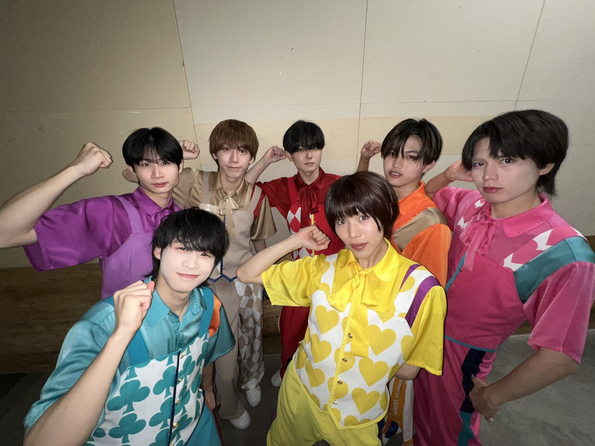 supafuru_info's tweet photo. 特典会のお知らせ
￣￣￣￣￣￣￣￣
本日の！
#グループ日替わりご当地ポーズ は📣

「金太郎がまさかりを担ぐ」ポーズです📸✨️

特典券3枚で #グループショット写メ にご参加いただけます！

ぜひご参加ください🍏🌼

#スパフル https://t.co/vUcPDDcMEZ