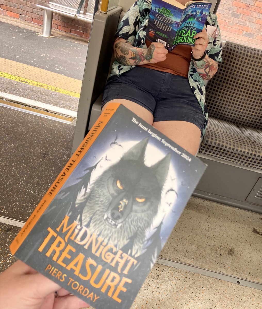 eenalol's tweet photo. A duo of scary books for us today!
I’m diving into #MidnightTreasure by @PiersTorday and @Fake_Shemp has moved onto #FearGround by @JenniferKillick (she loved the first one!) https://t.co/T4tSMfJLc0