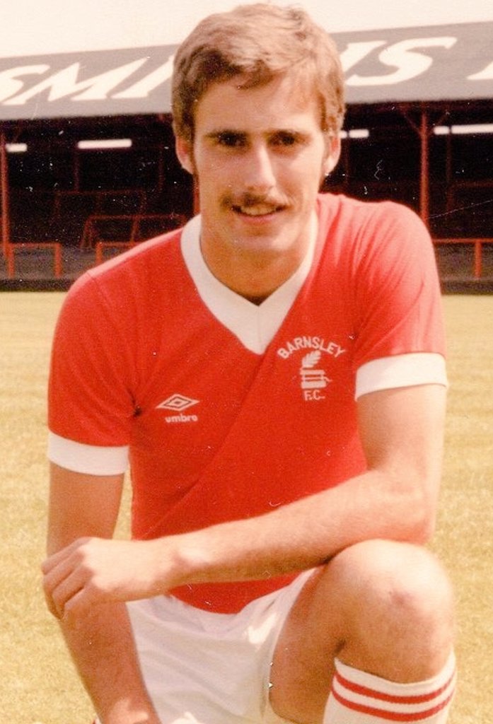 BarnsleyFCOTD's tweet image. On this day in 1977, local boy Mick McCarthy made his debut for Barnsley aged 18, in a 4-1 League Cup defeat at Chesterfield. He retained his place 3 days later &amp;amp; scored the 1st goal as the Reds won 3-0 at Oakwell to level up the agg. score. He made..1/3 #BarnsleyFC #MickMcCarthy