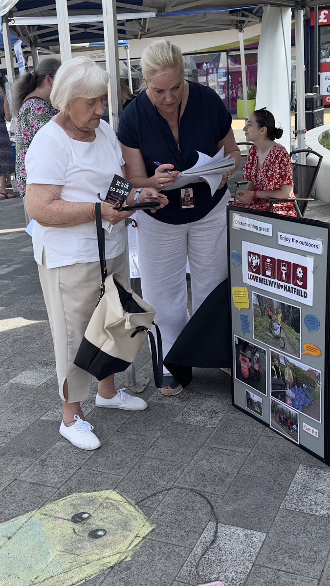 WH_CVS's tweet photo. The sun is out and we are in White Lion Square at Hatfield Community Fair waiting to talk to YOU! 🤙
Bring the kiddos with you - Facepaiting, live music, bmx track, colouring and more …
#whatsonWelhat #hatfieldcommunityfair #weareacommunity #whcvs https://t.co/U5W7IXdk5h