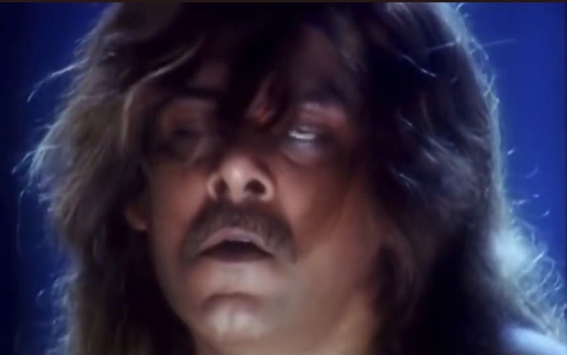 REDBOXINDIIA's tweet image. Nifty 12000 bears after seeing today’s fall 

@arabicatrader