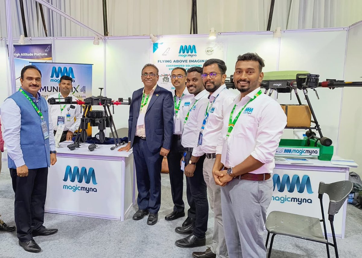 MagicMyna's tweet photo. Big News !!!

Unveiling..........

Dr.P.V Sathya Narayana Murthy - Head of UAV CSIR - National Aerospace Laboratories (NAL) #unveiled our MuniTrix 4  Mortar Shell Drop System.

Connect with us for more details

#uav CSIR - National Aerospace Laboratories (NAL)CSIR India #defence https://t.co/rJQcCLbAMt