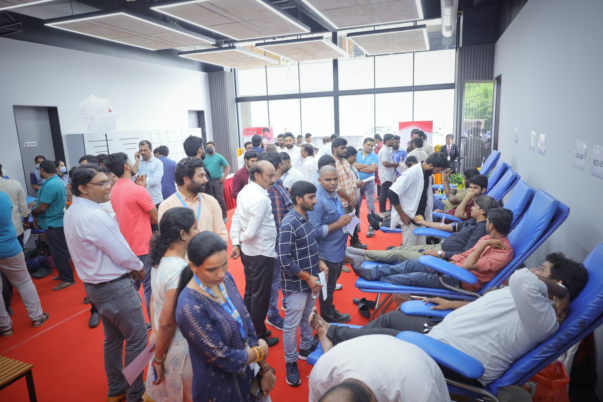 KChiruTweets's tweet photo. #PhoenixFoundation in collaboration with @Chiranjeevi_CT conducting a Blood donation drive today with their 
IT teams & employees to commemorate Phoenix Founders Day is truly laudable. They are aiming for participation by 500+ blood donors, which could save about 1500 lives who need life saving blood. 

I congratulate dear friends Chukkapalli Suresh,Chukkapalli Avinash and their #PhoenixGroup team for this initiative. 
I also extend my hearty thanks for all the blood donors including several senior police officers, IAS officers, sports persons and other celebs for taking part. Let’s spread the word.

Donate Blood🩸Save Lives!