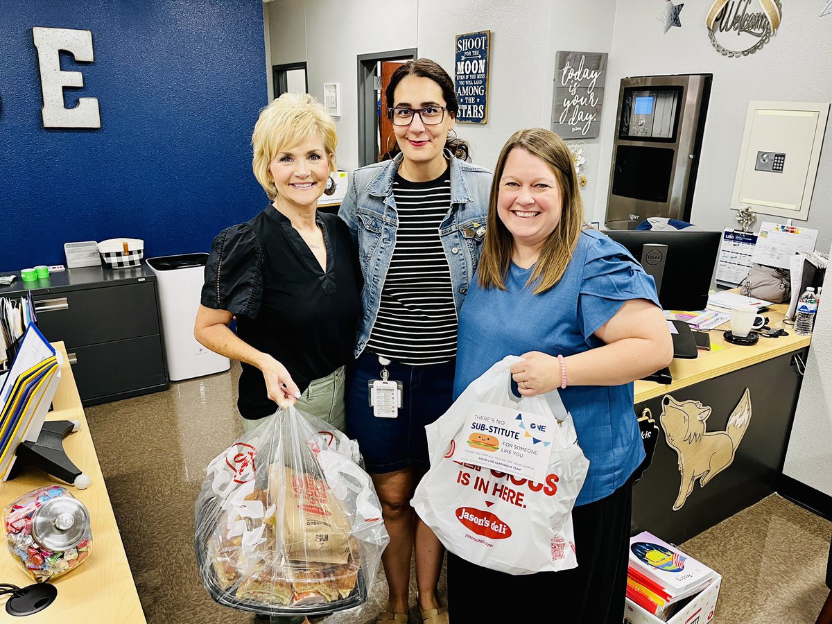 Here’s hoping <a href="/OldSettlersES/">Old Settlers ES</a>  has a great 24-25 school. We appreciate all you do for our students and staff #ONELISD <a href="/khayunga/">🌺Dr. Kelly Hayunga🌺</a> @LWFerguson