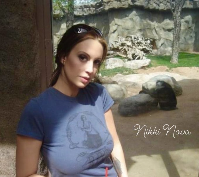Was looking through some old pics (trying to find something) &amp; stumbled across this. Me &amp; the monkey<a href="/tag/waybackwednesday"class="tags"><span>#waybackwednesday</span></a>