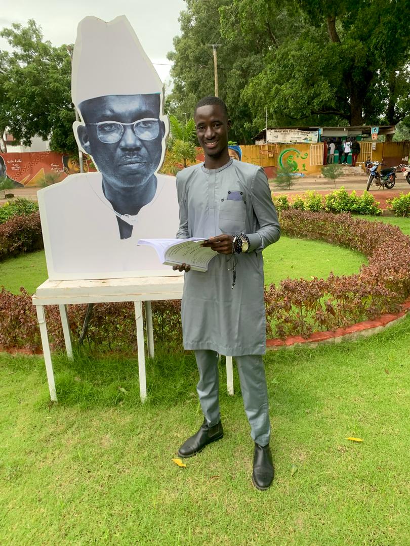 talibe_digital's tweet photo. Alhamdoulilah! Master✅
Officiellement Maître en Géographie avec la mention Très bien ☘️🎓 https://t.co/Sj0E6wofKL
