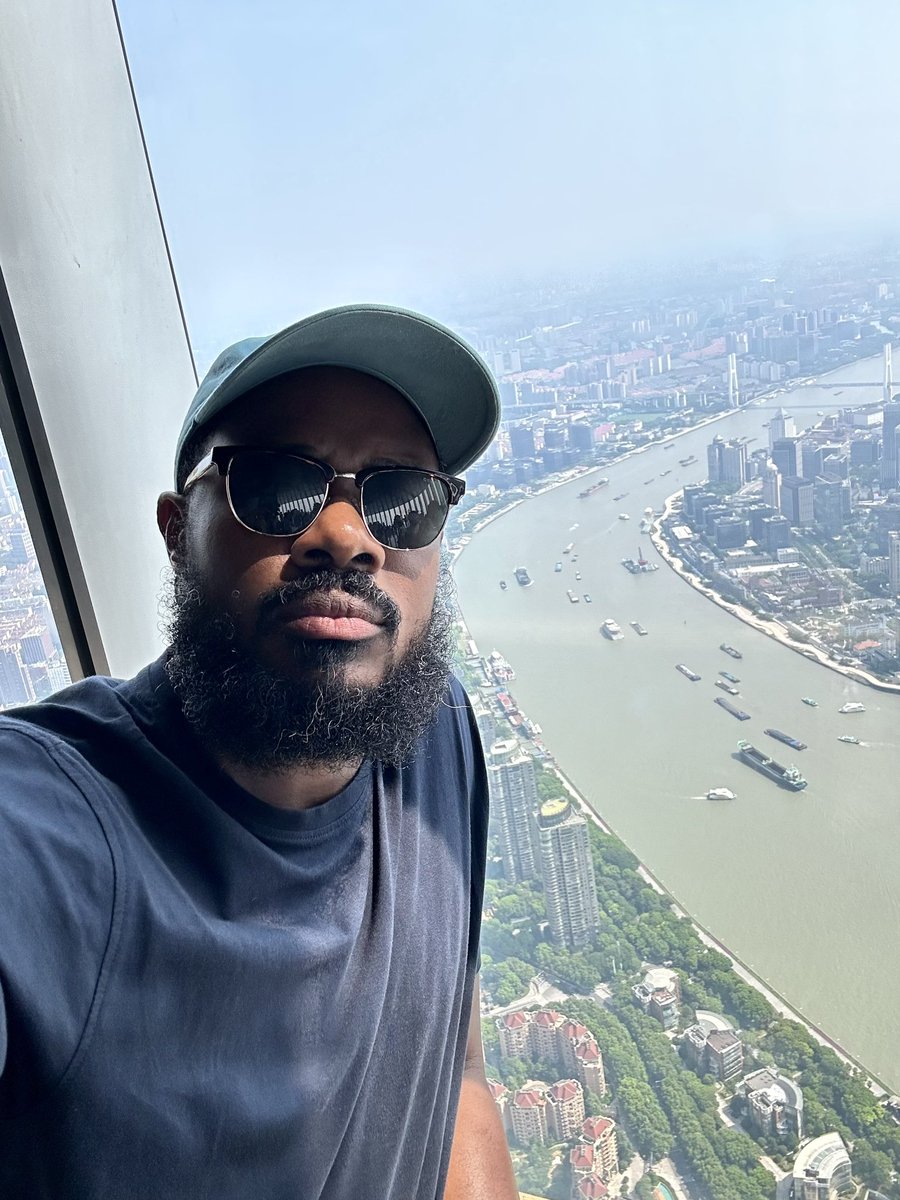 Gem_Djanie's tweet photo. 632m above Shanghai.
The Shanghai tower. Tallest building in China and 3rd tallest in the world.

#tourism https://t.co/IjoVR72qWj