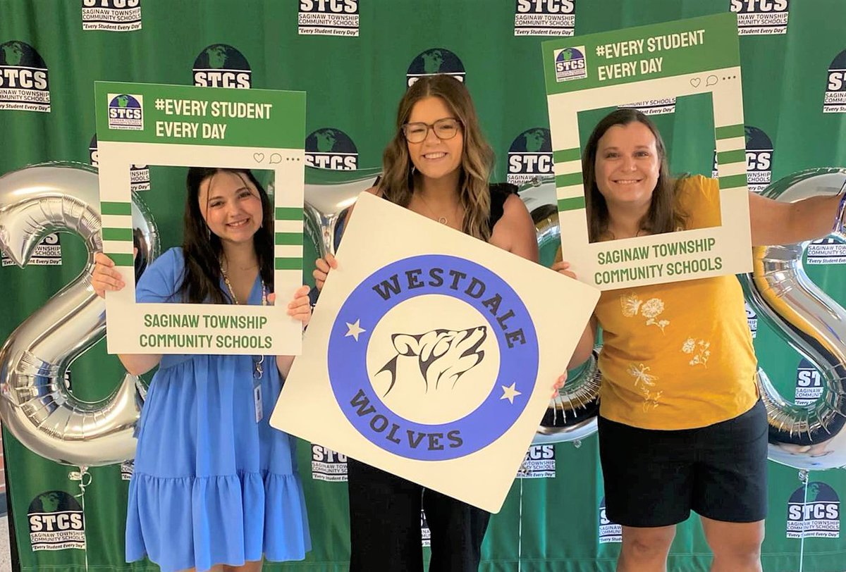 WeAreSTCS's tweet photo. We're Back!! Support Staff, Teachers and Administrators are back and participating in Carrying the Banner & Being a Champion for Every Student training. We're excited and can't wait for the students!
#EveryStudentEveryDay #STCSBacktoSchool https://t.co/QKsapo2pGN