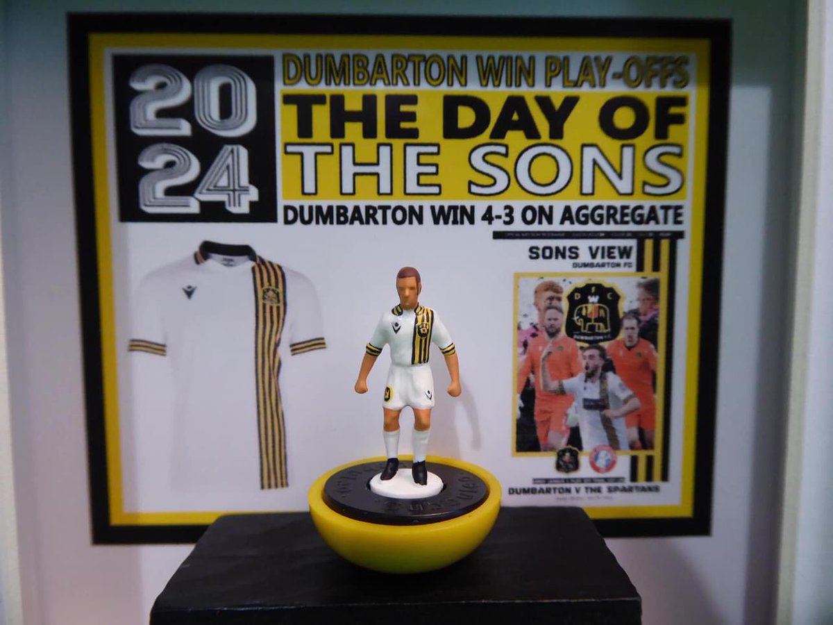 helcol123subbu1's tweet photo. Dumbarton FC subbuteo artwork frame celebrating last season’s play-off triumph. Absolutely beautiful kit design! DM @helcol123subbu1 to order. @SonsArchive @DFCSLO #Dumbarton #Dumbartonfc #Sons #thesons @dumbartonreport @UpTheSons @dumbartonfc @dumbarton https://t.co/wnqcDcJMU6