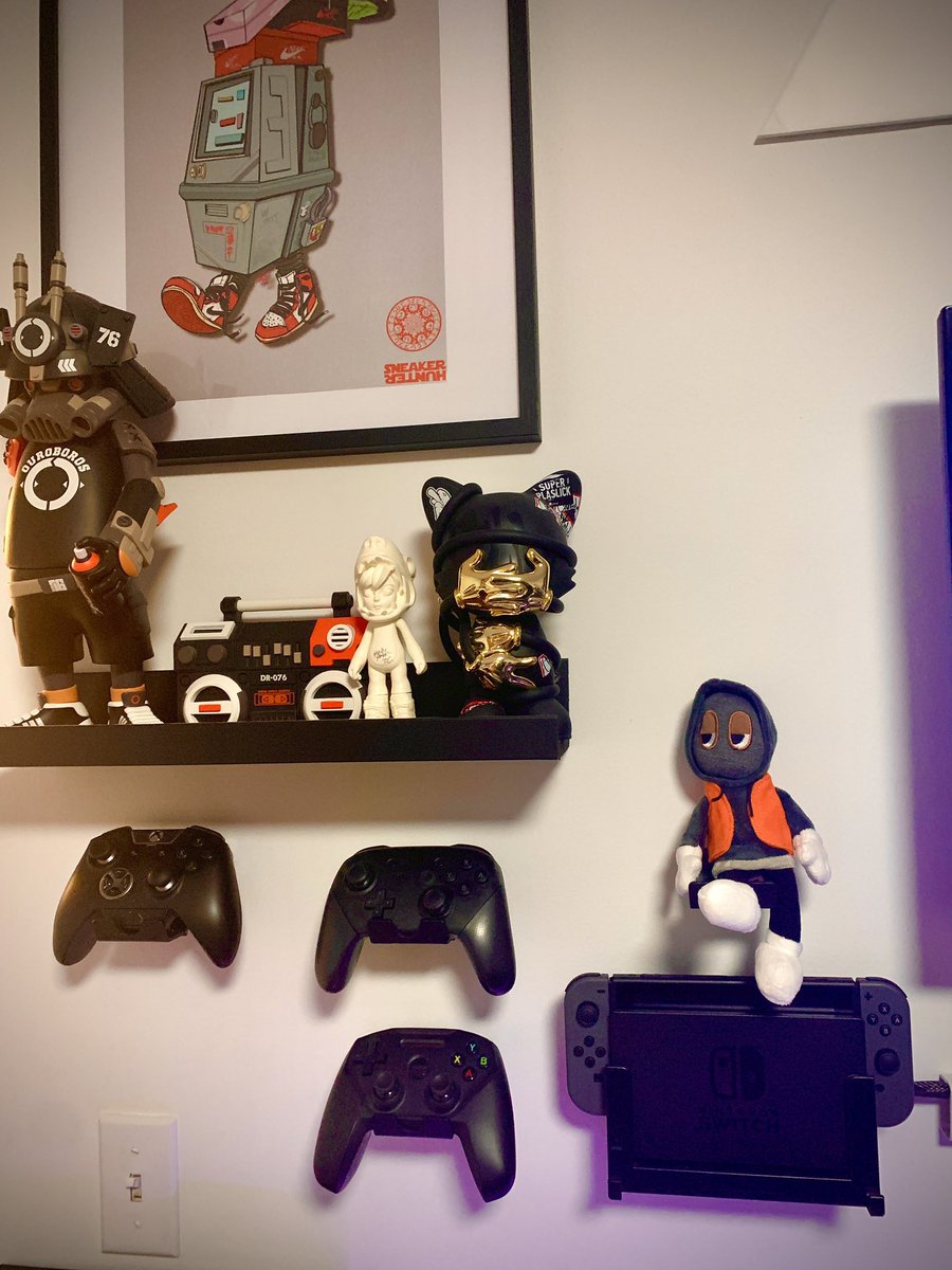 qbckidmaverick's tweet photo. Thank you for your order! KID MAVERICK PLUSHIE hanging out with some friends!!!  #akcb #kmaf https://t.co/bXFYyAiUJo