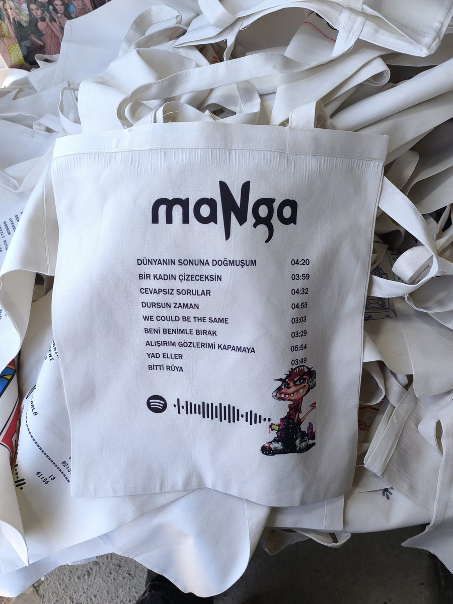 BULDUM VE ALDIMMM🥹🥹
<a href="/yagmursarigul/">Yağmur Sarıgül</a>
<a href="/maNgaMusic/">maNga</a>