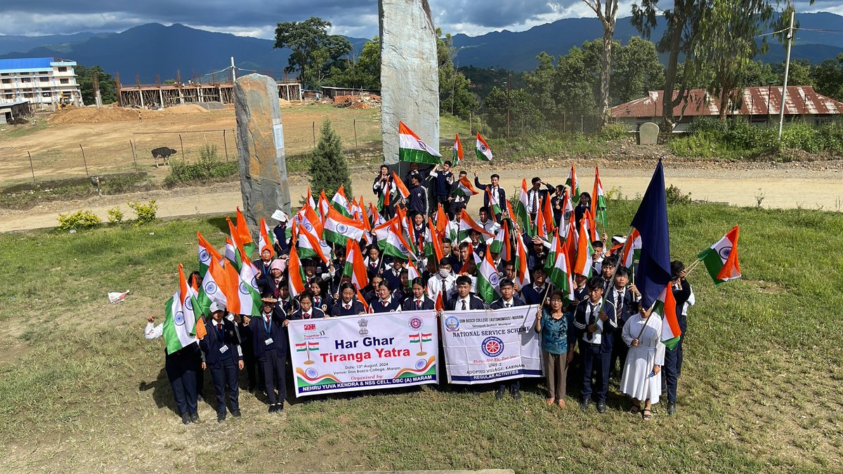 NSS_DBCM's tweet photo. NSS of Don Bosco College Maram organized a Har Ghar Tiranga Yatra in collaboration with NYKS Senapati on 13 Aug 2024. Volunteers took pledge and shouted slogans throughout the Yatra. 
@_NSSIndia @nss_rdguwahati @duhegom @nyksindia @NykSenapati @NSS_DBCM @nss3dbcmaram @NSS_2_DBCM https://t.co/nWQ8zxHR8Q